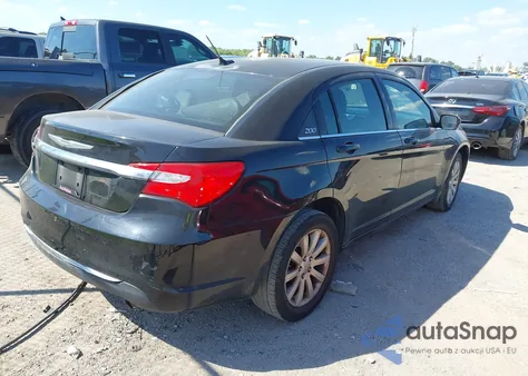 2011 Chrysler 200 Touring из США, поврежденный, VIN 1C3BC1FB7BN543130